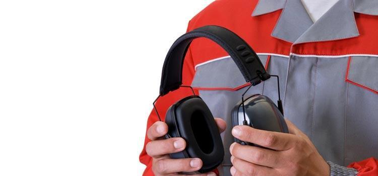 Quelle protection auditive choisir : casques anti-bruit, arceaux, bouchons d 'oreille ?